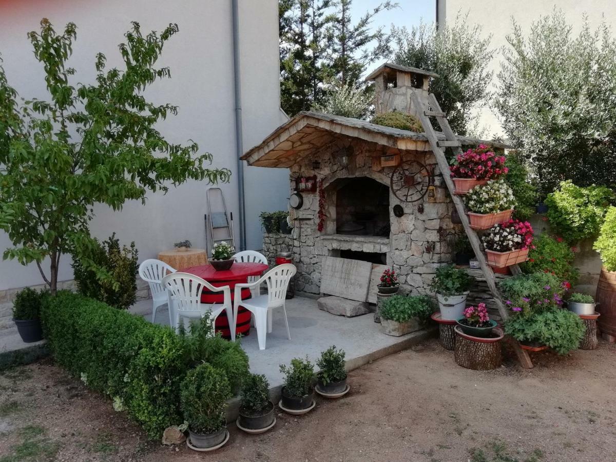Apartments Vidovic Vodice Esterno foto