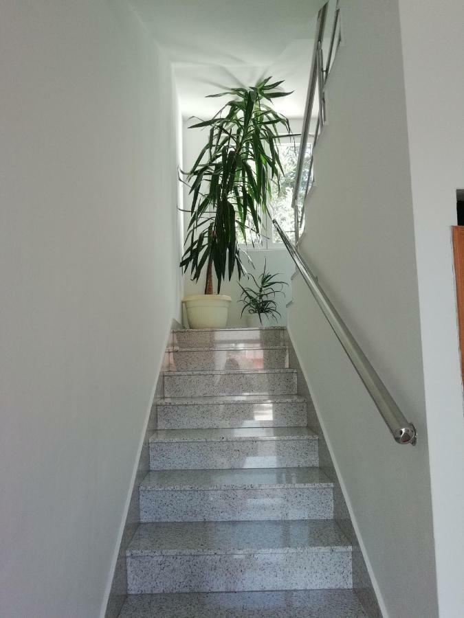 Apartments Vidovic Vodice Esterno foto